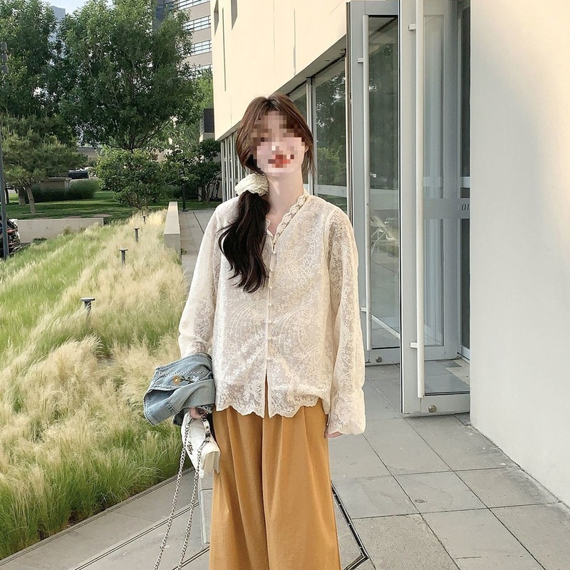 俏皮活泼两件套女2025秋新款法式绣花牛仔马甲蕾丝内搭套装印花|undefined