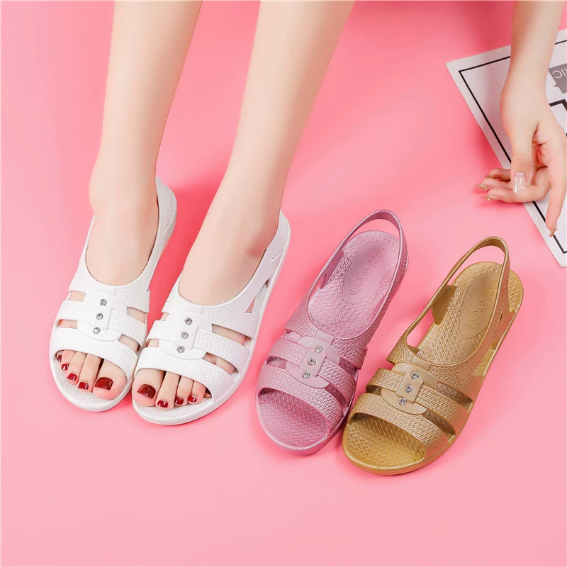 2025 новые летние антискользящие сандалии для женщин на платформе, удобные и универсальные туфли для мам, работы в мастерской, медсестер