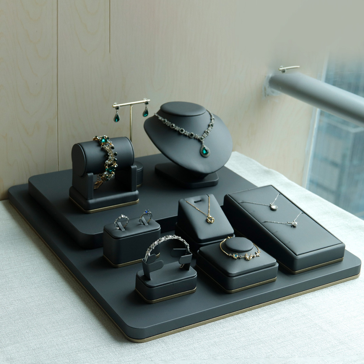 ߵ鱦չʾָ߽չʾݹ̨