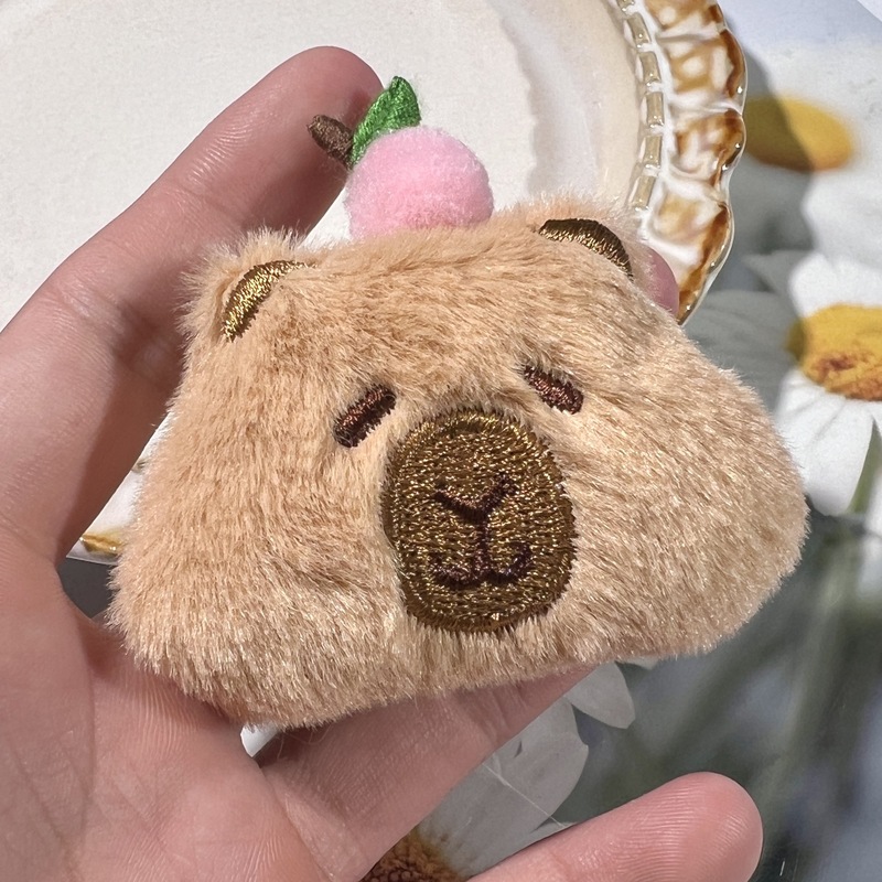 漫画ぬいぐるみカピバラブローチ人形ヘアアクセサリーアクセサリーカピバラ人形 diy ジュエリースカーフ靴下アクセサリー|undefined