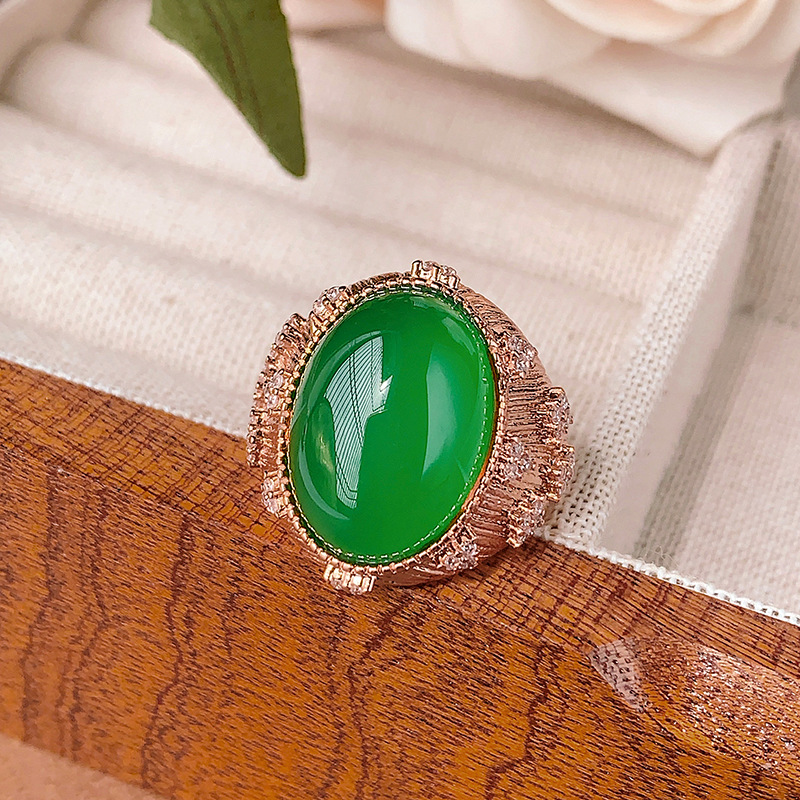 2024 nueva joyería Zhuang Shengsheng simulación europea paloma sangre corindón rojo superficie lisa retro conjunto de oro rosa maestro 13*18