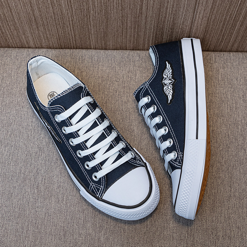 Scarpe di tela di nuovo stile da uomo S basse alla moda coreane con fondo morbido amanti singoli casual tutte le partite alla moda_voghion.com