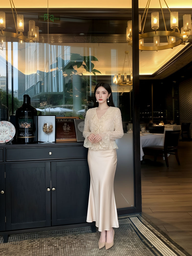 Áo sơ mi cổ chữ V phối ren kiểu Pháp tay chuông thắt eo — áo ren