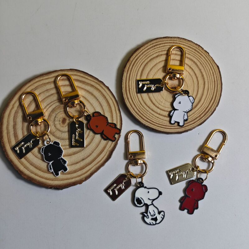 New Snoopy Cartoon Keychain Alloy Car Backpack Bear Back Pendant Creative Couple Gift Wholesale