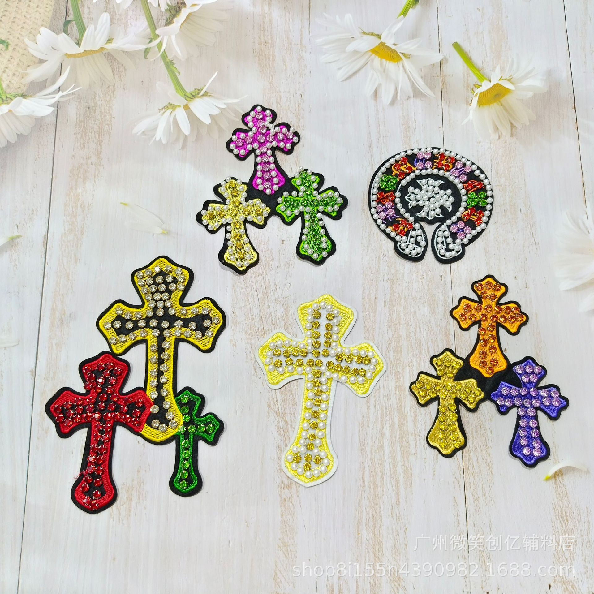 现货批发复古机器钉钻十字架布贴衣服服装配件装饰辅料补丁贴diy