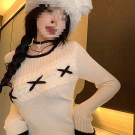 撞色毛毛拼接圆领麻花毛衣女秋冬季温柔风长袖套头针织衫内搭上衣
