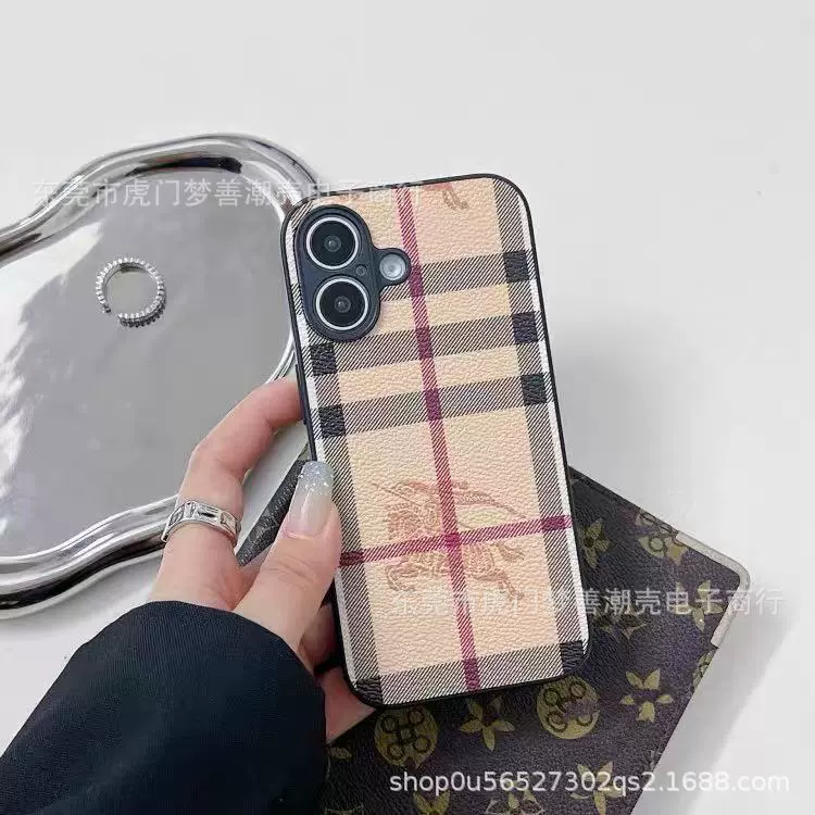 Чехол для телефона (Apple) iPhone 16, iPhone 15 Pro — классические цветочные и клетчатые узоры, тонкий 0,02 кг