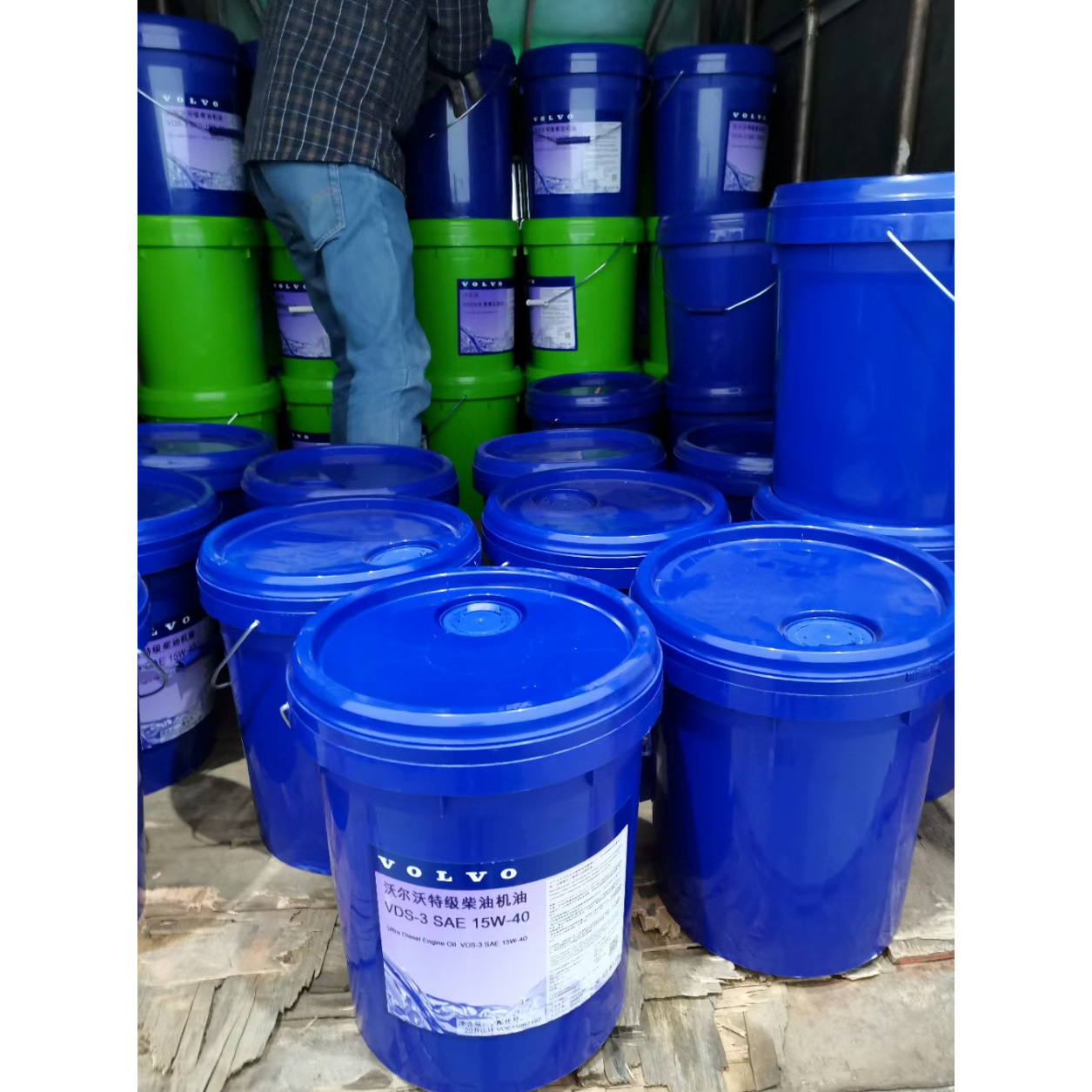 沃尔沃VDS-3特级柴油机油15W-40,20w50,98620长效液压油98609VG46