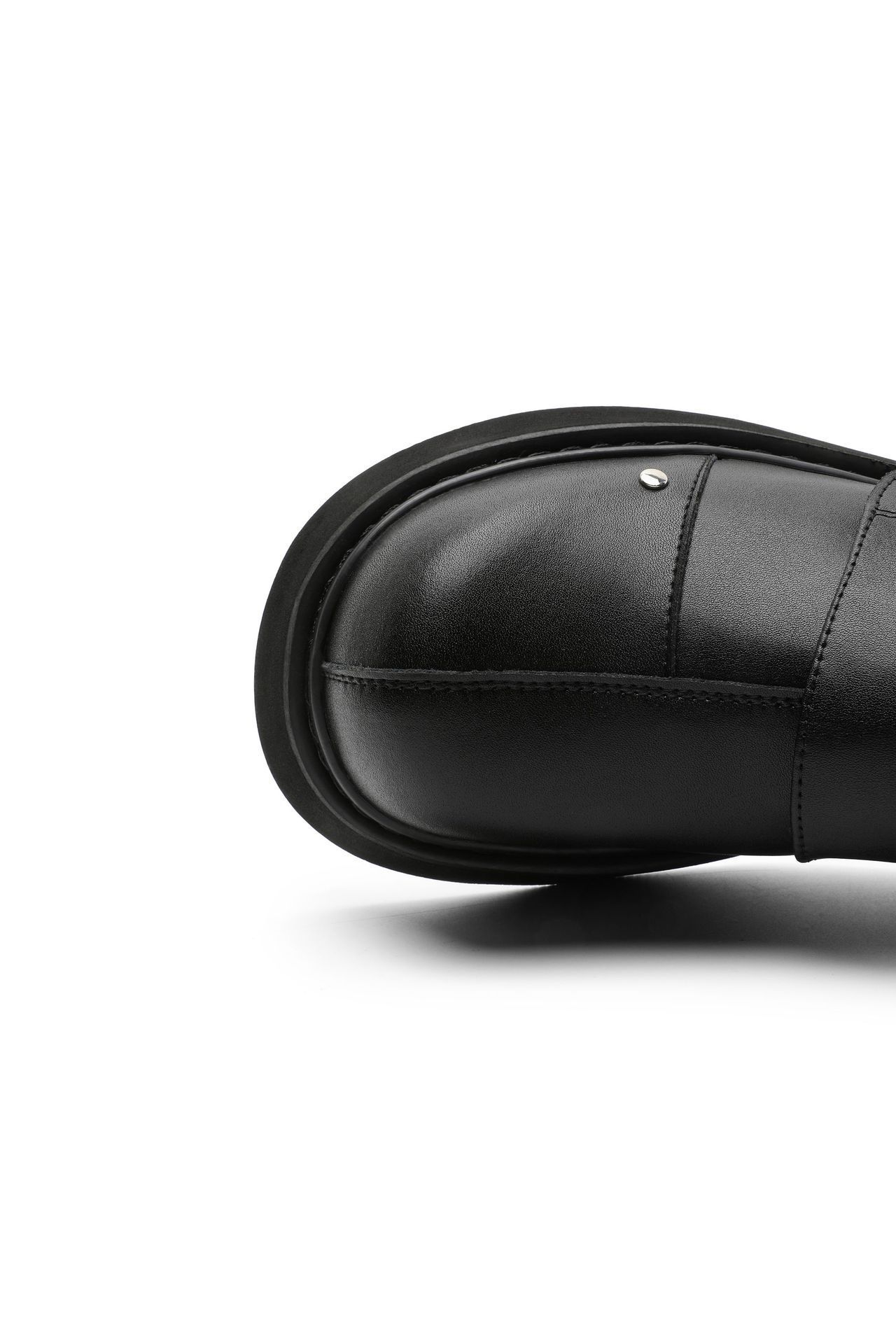 ShoeVault Printemps 2025 Nouvelle Niche Derby à semelle épaisse rehaussante pour hommes avec design surélevé, bout large, style business tendance pour hommes_voghion.com