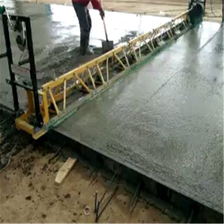 生产厂振动梁山东济宁腾宇混凝土框架式电机整平机低价震动梁价图