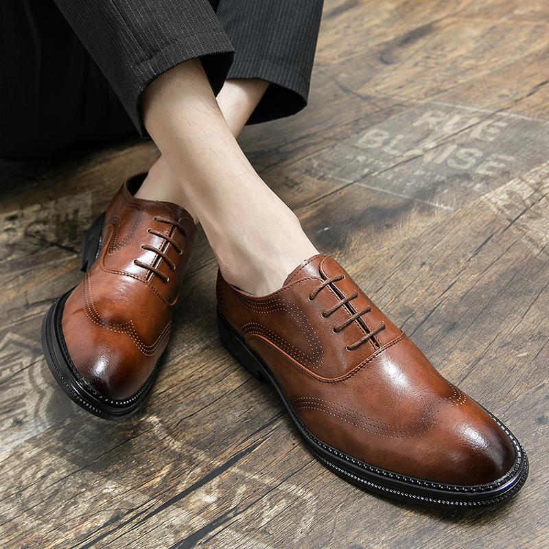 Comercio exterior zapatos de cuero casuales de gran tamaño para hombres primavera y otoño zapatos de cuero suave con suela gruesa zapatos de moda para hombres zapatos de novio
