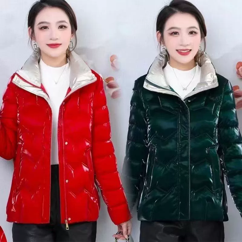 Обезжимая хлопчатобумажная одежда женская короткая толстая зимняя одежда 2023 новая пуховая хлопчатобумажная одежда свободная маленькая куртка