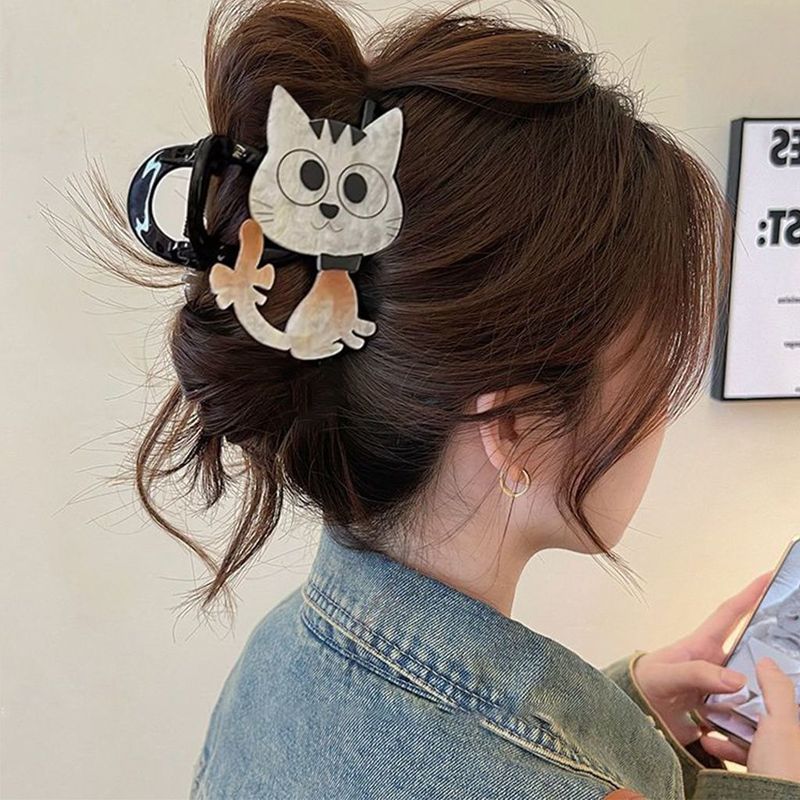 女性用のキュートでかわいいクマのヘアクリップ、2025年の新しいハイエンドのサメのヘアクリップ、後頭部のヘアクリップ、ヘアクリップ|undefined