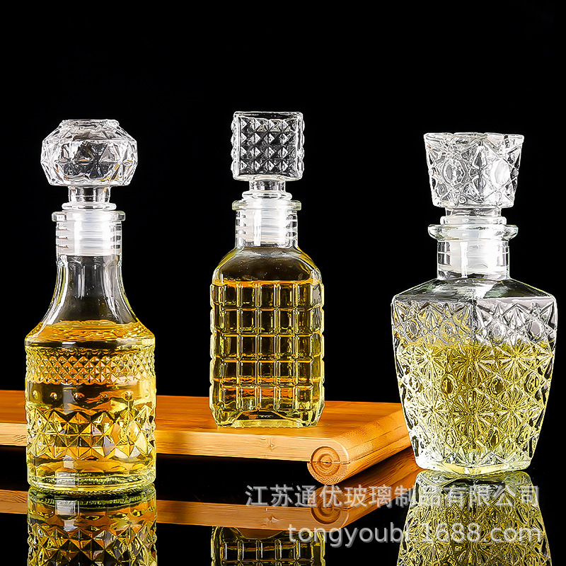 Pequeña botella de vino de vidrio resistente a altas temperaturas decantador a prueba de fugas pequeña botella de vino decoración moderna simple 50ml-150ml separador de vino