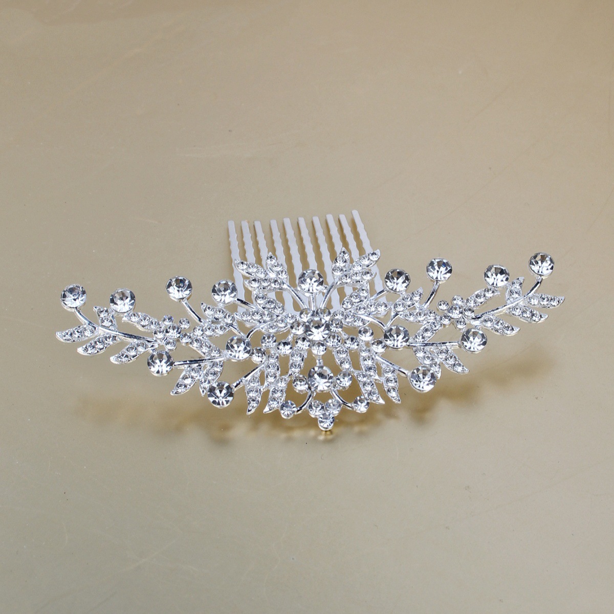 18g Weight Hair Combs Hair Accessories Type Rhinestones Inlay Material 1 Piece Quantity Wedding Occasion Alloy Material Flower Pattern Spring&Summer Season Women's Gender Inlay Design Classic Style Style Classic Style Women's Flower Alloy Inlay Rhinestones Hair Combs 无
