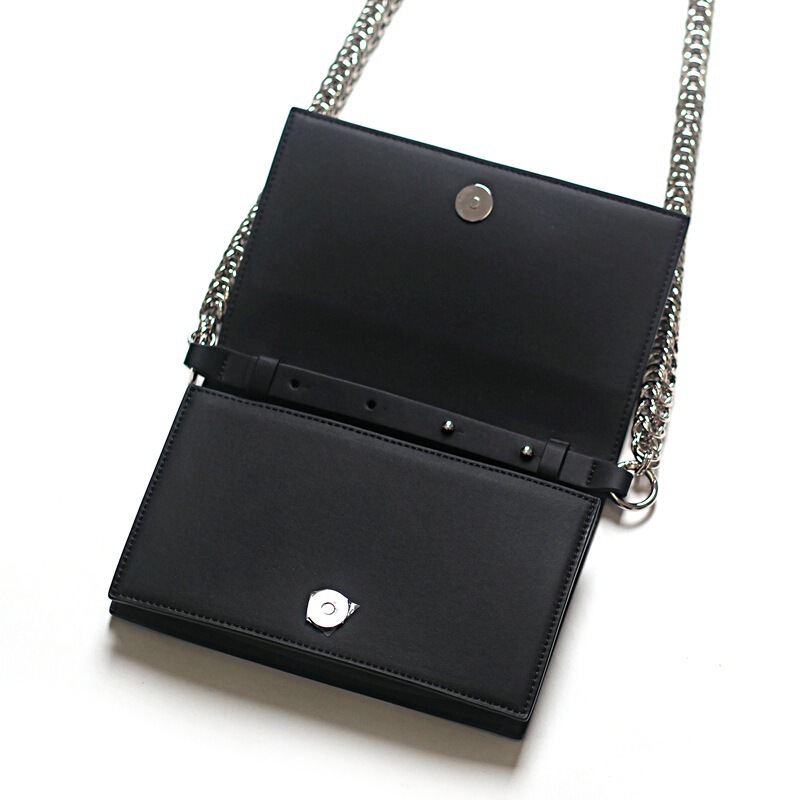 牛の商品の現物のオリジナルの1017 ALYXはBAGSの男女の小さい方を包んでチェーンの小さい方を包んでショルダーバッグのファッションの包みを包みます。|undefined