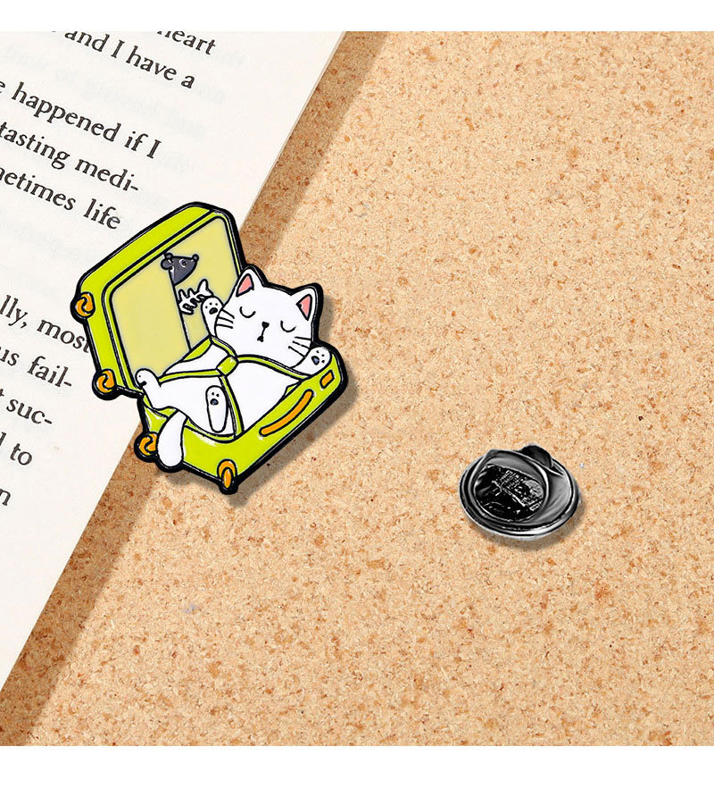 Zinc alloy Material Casual Elegant Lady Pin Cat Zinc Alloy Enamel Unisex Brooches