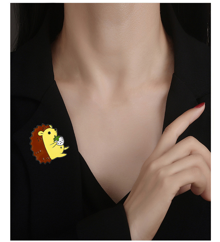 Animal Pattern Unisex Gender Enamel, Plating Design Cartoon Style Pin Animal Alloy Enamel Plating Unisex Brooches