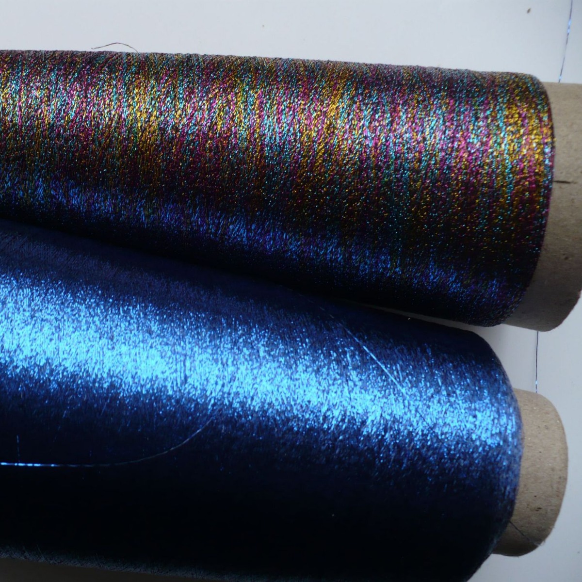 涤纶纱包金色双股线Z形捻梅红亮片三股纱紫罗兰亮片金银纱Lurex