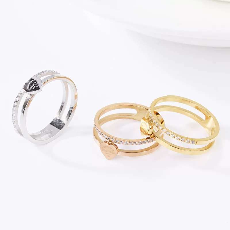 Small design brand retro ring, European style, light luxury style, on index finger