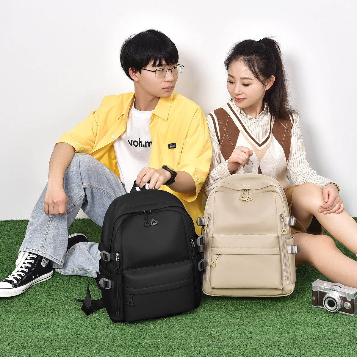 Mochila de moda de estilo simple, de gran capacidad, nueva mochila para hombres y mujeres de secundaria, textura ligera, mochila escolar para estudiantes