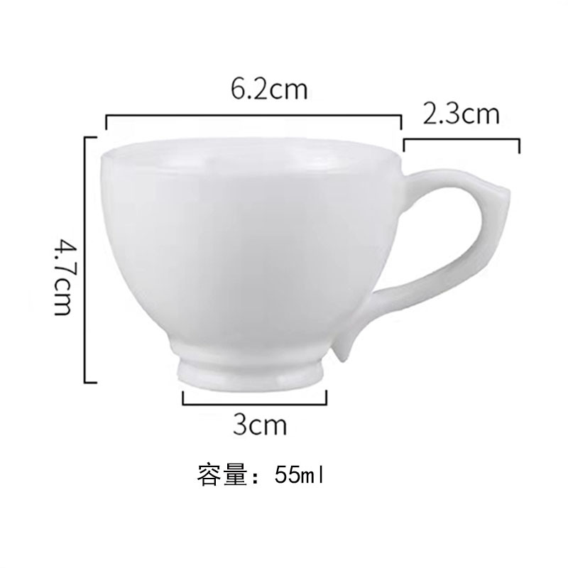 손잡이가있는 순수한 흰색 라운드 입 컵