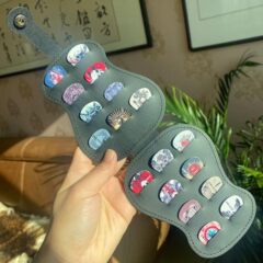 Amazon's best-selling leather guitar pick bag, folk guitar pick stand, creative gourd-shaped instrument pick box