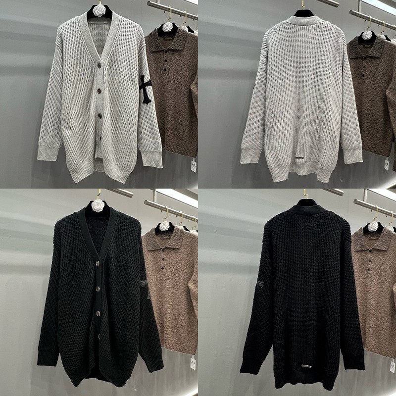 26 new model Chrome Hearts cross leather label V-neck knitted cardigan sweater, unisex, autumn and winter, high-end cardigan 26 new model Chrome Hearts cross leather label V-neck knitted cardigan sweater, unisex, autumn and winter, high-end cardigan