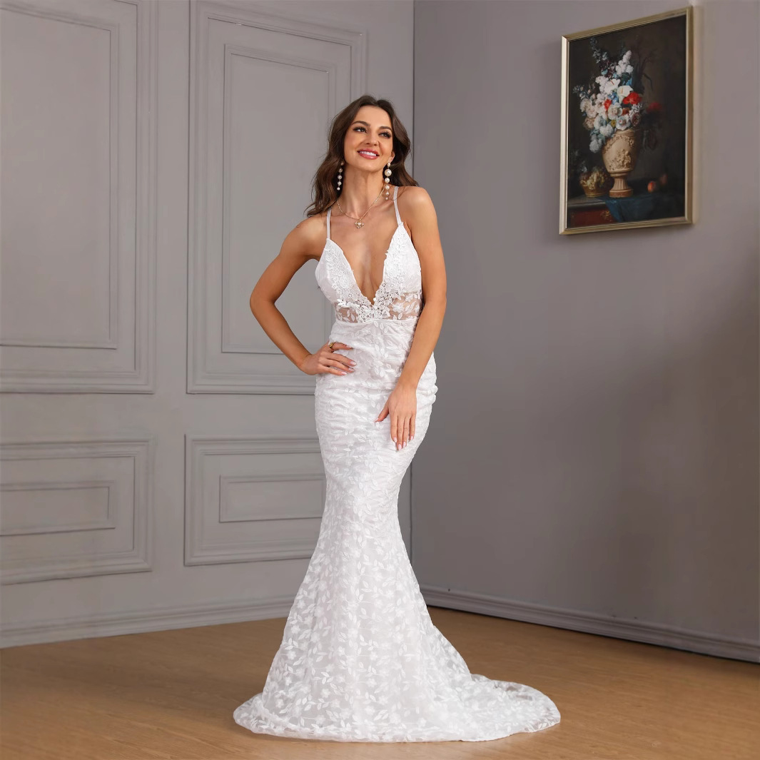 2025 European and American Foreign Trade New Amazon Elegant Solid Color Sling V-neck Fishtail Small Trailing Dress