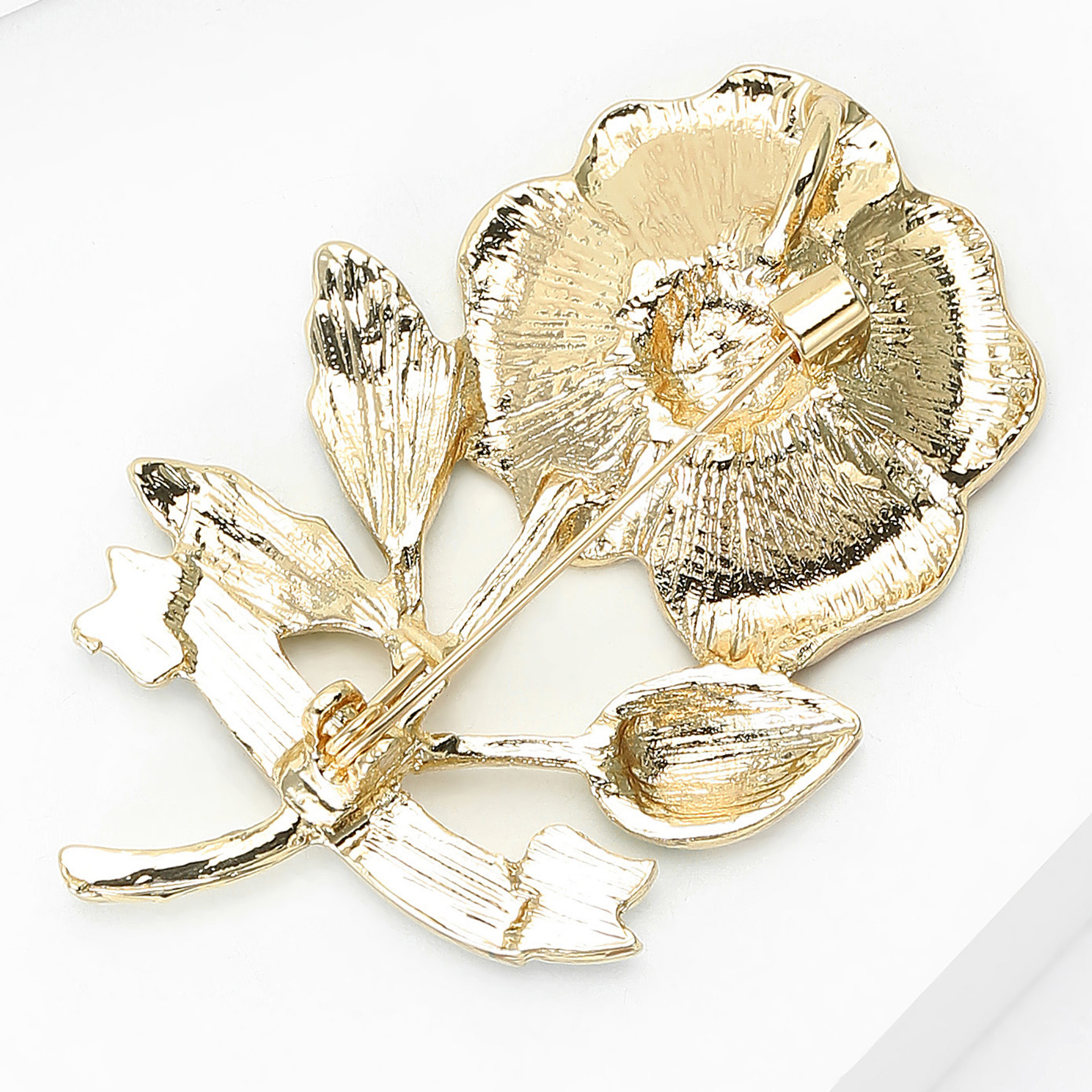 New Creative Alloy Enamel Poppy Flower Brooch, Fashionable and Versatile, Women's Suit Coat Brooch Accessory Pin