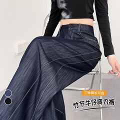 2025年秋季新款竹节合成革吊带款裤镰刀裤女