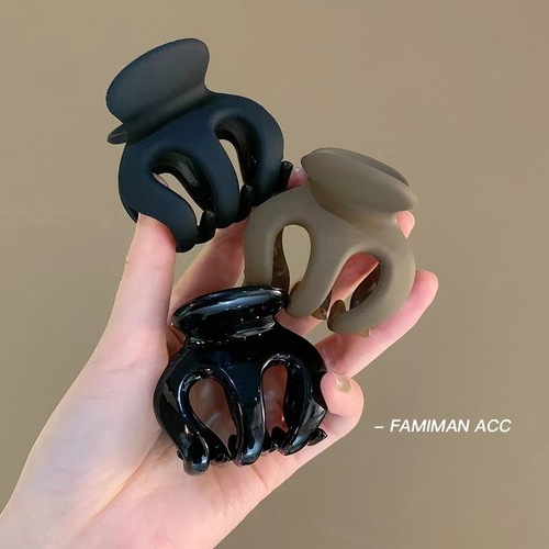 Jin Chen's same mini size clip on the back of the head, shark clip, high ponytail fixing artifact, hair grabber, headwear wholesale