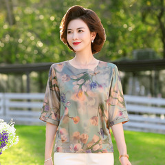 中高年のお母さんの夏服の新型ファッションのシフォンの半袖のtシャツの中年の女性の気質の上着の洋気の花の小さいシャツ