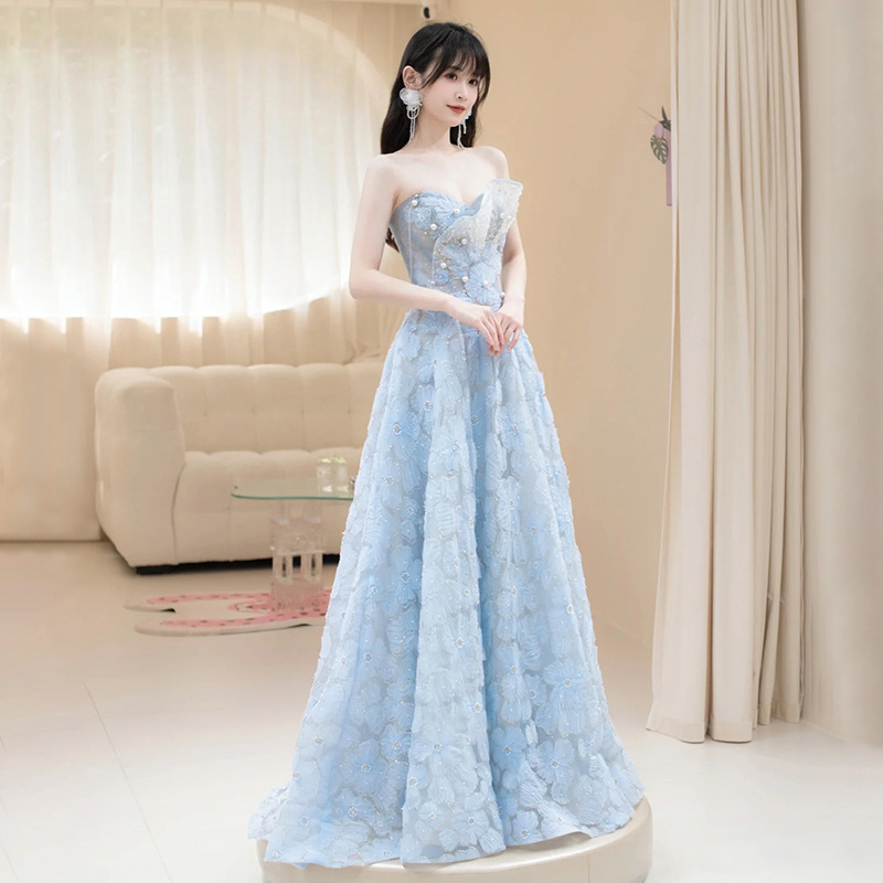 Vestido de Noche Azul Claro de Lujo sin Tirantes, Otoño 2025, Nuevo Estilo de Moda, Vestido de Presentadora de Pasarela