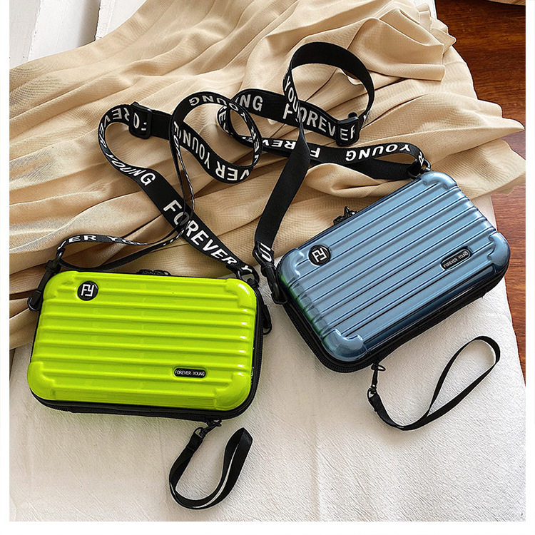 Solid Color Zipper Crossbody Bag display picture 30