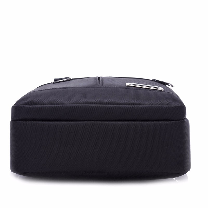 2022 New Men's Vertical Single Shoulder Handbag Korean Style Waterproof Hand-held Crossbody Bag Casual Travel Hand-held Backpack