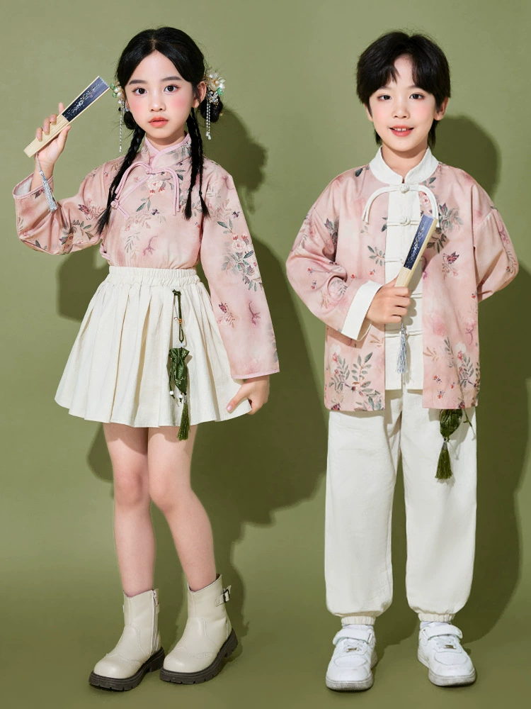 Children's sports suit for elementary school students for early age