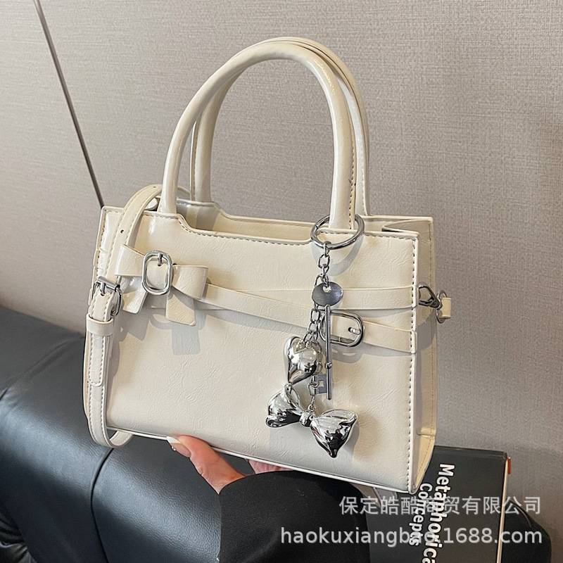 Small shoulder bag, retro handheld one-shoulder bag