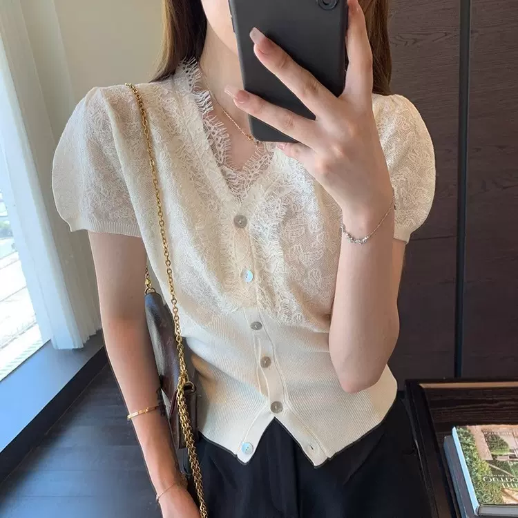 法式蕾丝拼接针织短袖开衫女薄款v领正肩t恤修身设计感冰丝上衣夏