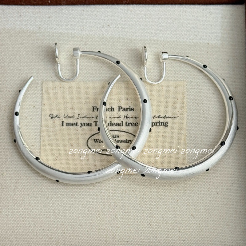 5cm silver polka dot mosquito coil ear clip
