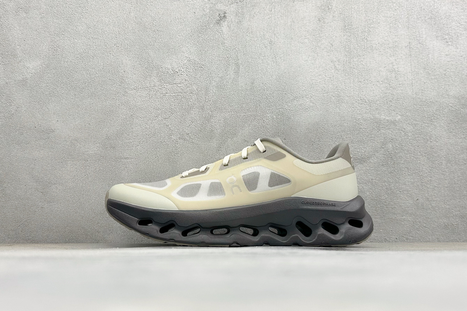 Comercio exterior transfronterizo Putian Zapatos Oangn Running Cloudtilt pareja deportiva ligera amortiguadora Running resistente al desgaste