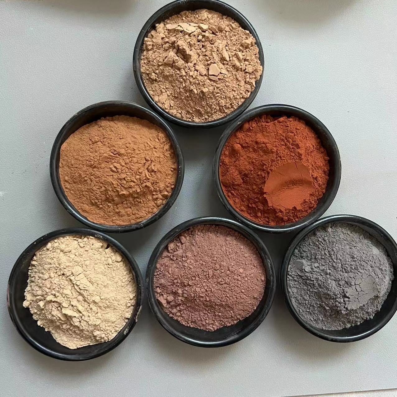 灰色红色火山石粉陶瓷泥灸粉末面膜铺料轻质骨料火山石矿物厂家