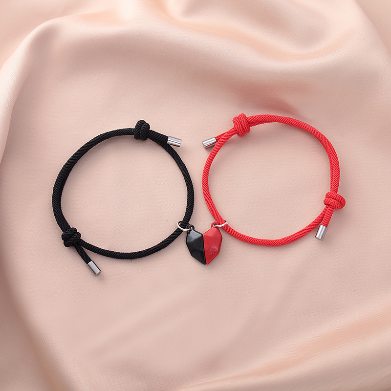 Nouveaux Bracelets De Couple D&#39;aimants En Forme De Coeur En Alliage display picture 4