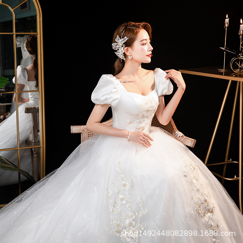 Off-Shoulder Wedding Dress 2026 New Style, Elegant with a Train, Suitable for Petite and Plus-Size Brides, High-End French Style, Simple and Lightweight for Going Out Off-Shoulder Wedding Dress 2026 New Style, Elegant with a Train, Suitable for Petite and Plus-Size Brides, High-End French Style, Simple and Lightweight for Going Out