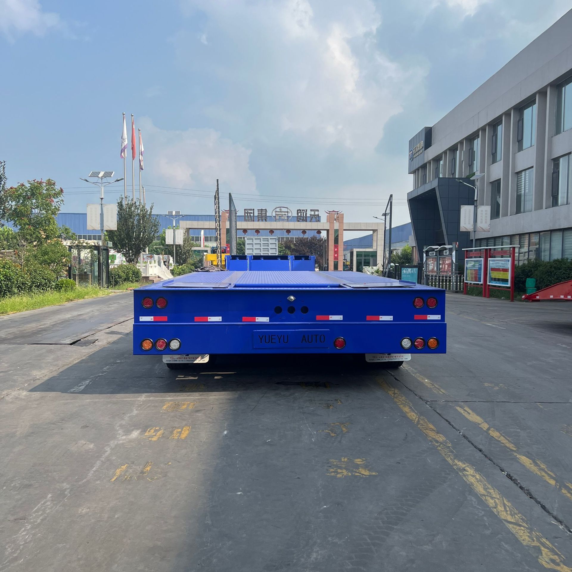 Source Factory Export Wholesale Cross-Border Sales of Large Tow Trailers, Heavy-Duty Folding Goose-Neck Large Item Transport Semi-Trailers
