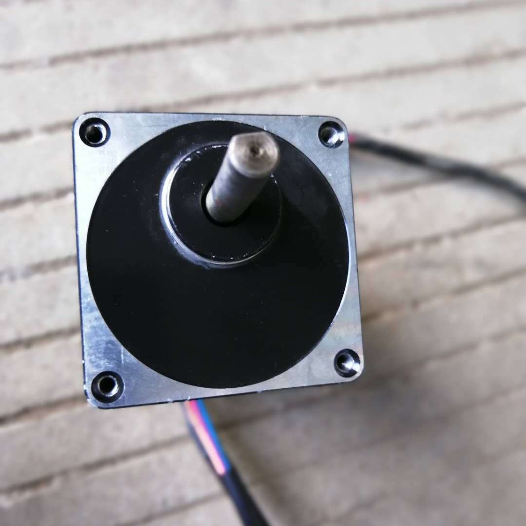 KH56JM2U087 伺服步进电机9.5成新