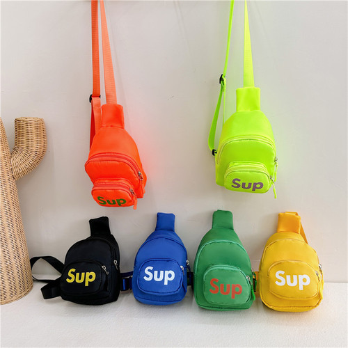Korean children's chest bag, fashionable letter shoulder bag, trendy cross-body bag for boys and girls, portable baby coin purse wholesale