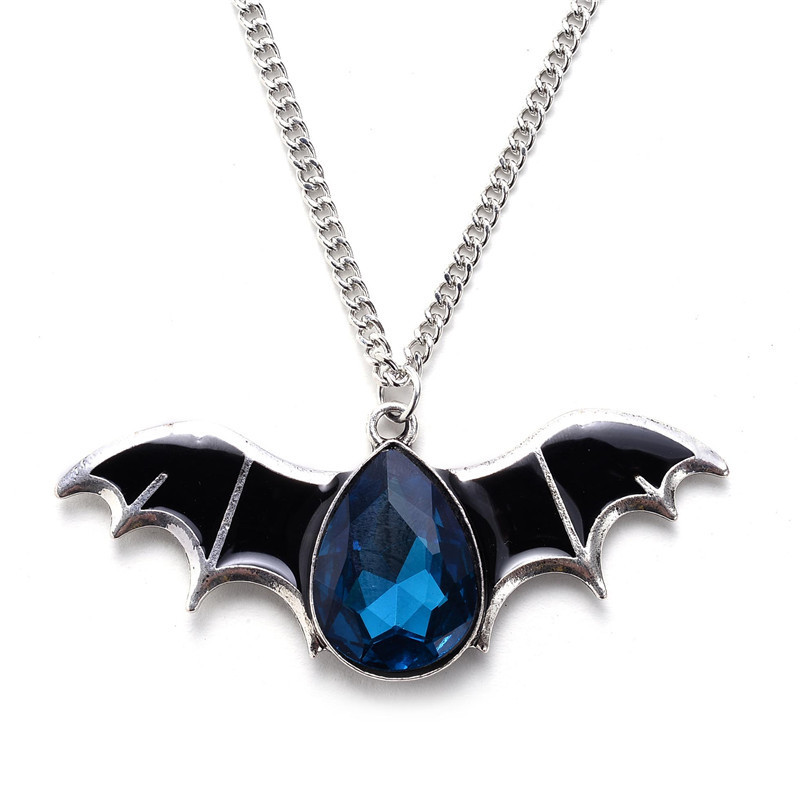 Gothic Bat Alloy Inlay Rhinestones Men's Pendant Necklace display picture 1