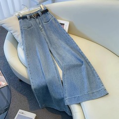 だるくてたるみ感があります。明るいa版はゆったりしています。