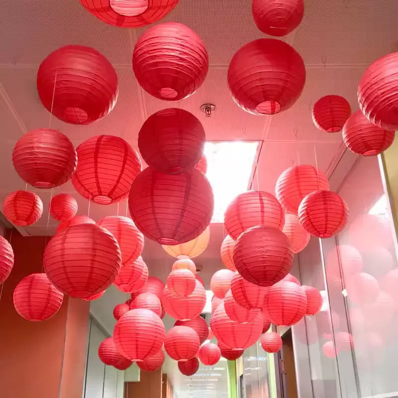 结婚红色纸灯笼圆形中式婚礼装饰灯笼喜庆婚房布置道具红灯笼批发